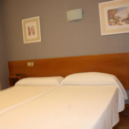 Fuente La Plata - La Eria 2* Οβιέδο